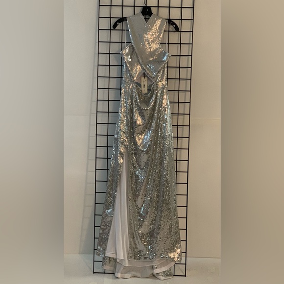 Alice + Olivia May Halter Neck Sequin Gown - Picture 8 of 12